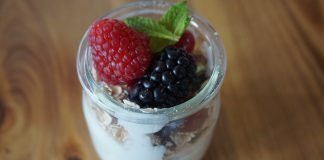 4 Amazing Benefits of Yogurt